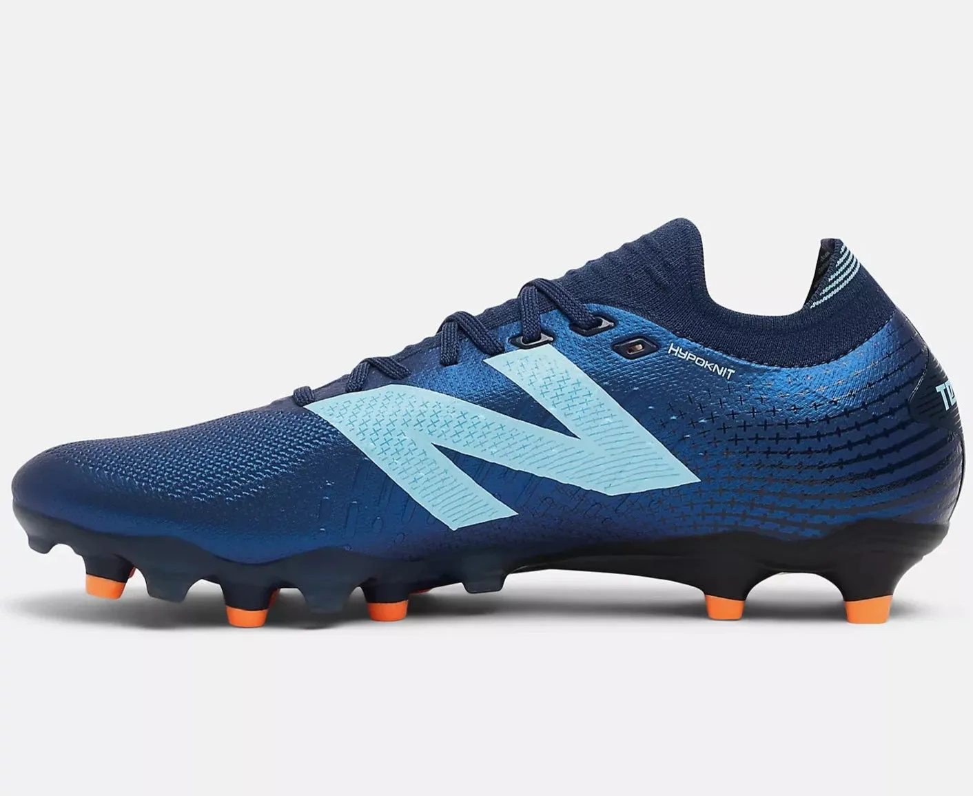 NEW BALANCE TEKELA PRO LOW FG V4  FOOTBALL BOOTS